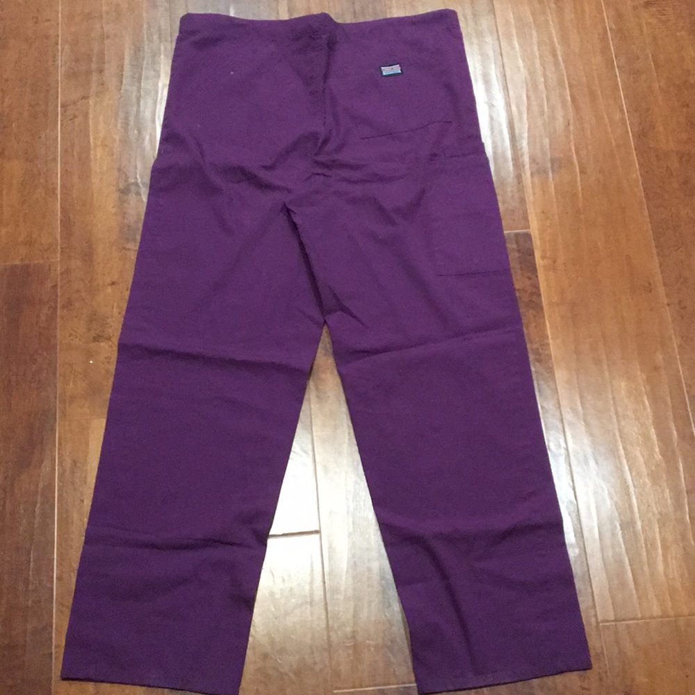 Cherokee scrub bottom - Picture 2 of 4